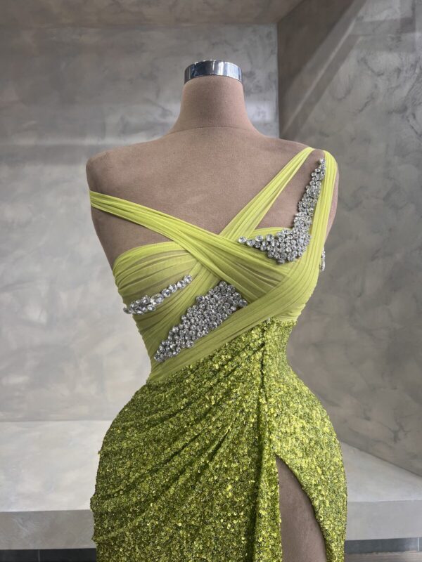 GLORIA – gallery image 2